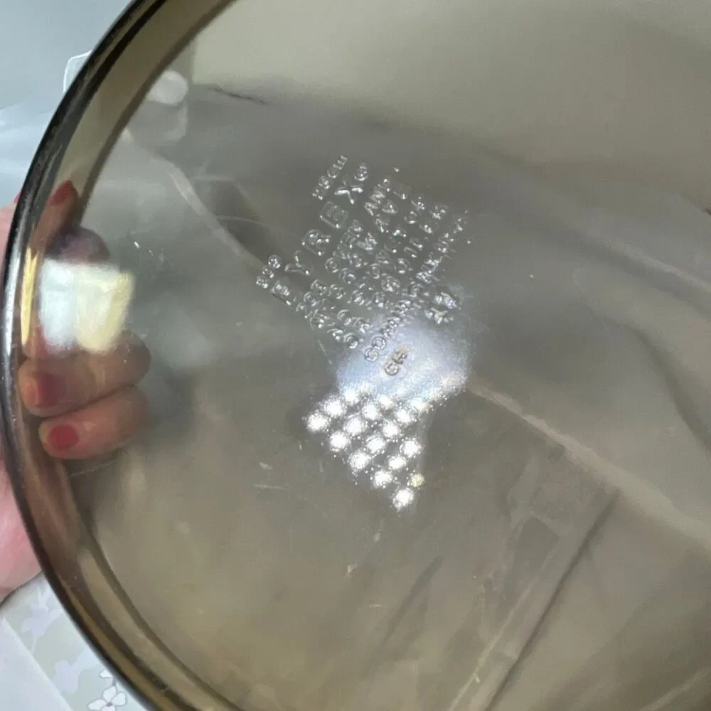 Vintage Pyrex Smokey Amethyst 10” pie plate pan.